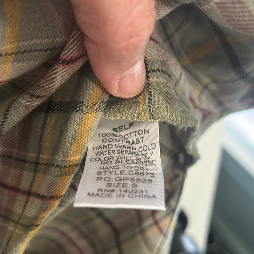 Beautiful Kori sage green plaid quarter zip flannel shirt, unisex size S/M Prep - Picture 10 of 11